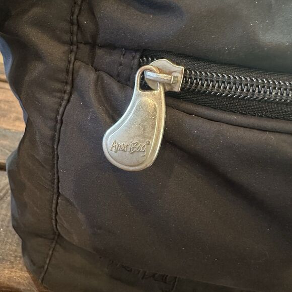 Ameribag Black Nylon Catskill Shoulder Bag Purse Adjustable Strap - Picture 2 of 9